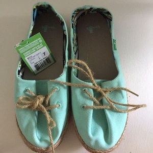 2/$30 Mint green lace up Sanuk flat